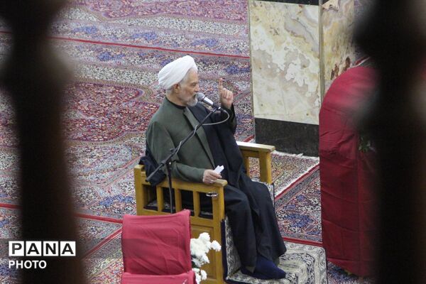 هفتمین روز بزرگداشت امام امت در مسجد روضه محمدیه یزد