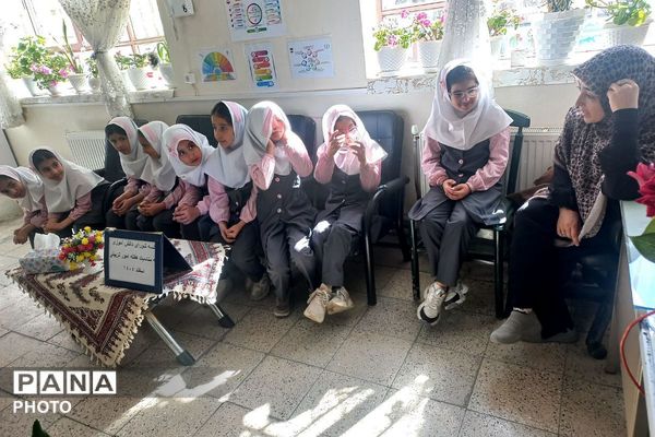  نمایشگاه دستاوردها و دلنوشته‌ها برای مربیان به مناسبت هفته امور تربیتی