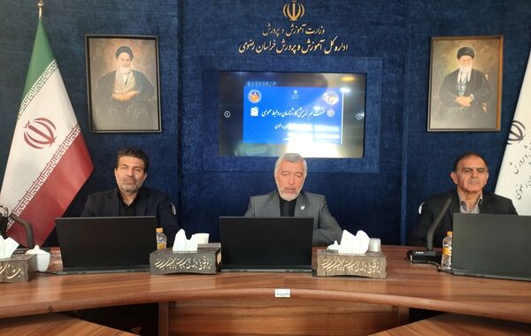 نشست هم‌اندیشی کارشناسان روابط عمومی با مدیر کل آموزش و پرورش خراسان رضوی