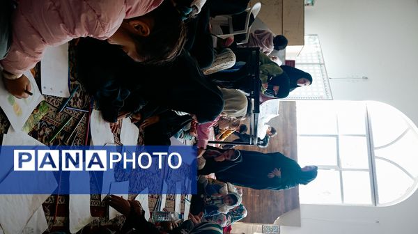 برپایی غرفه کودک در نمازجمعه شهرستان کاشمر 