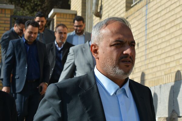 بازدید مدیران‌کل آموزش و پرورش و سازمان نوسازی مدارس استان تهران از زمین چمن روستای اورین
