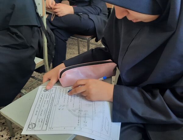 آزمون سنجش آغازین در دبیرستان دخترانه فیاض