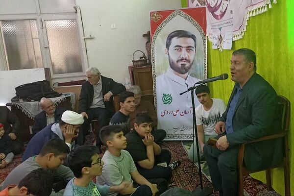 حضور دانش‌آموزان ناحیه 2 شهرری در مراسم اعتکاف دانش‌آموزی 