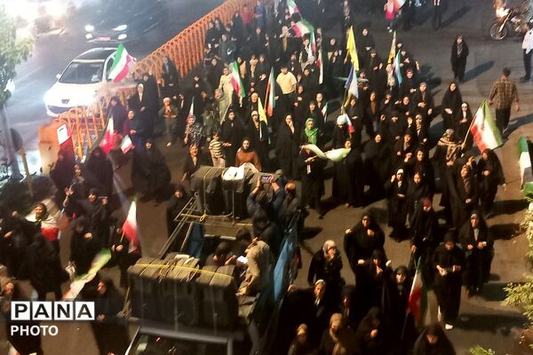 شور و حماسه ی مردمان قرچک در صد و دومین  شب از تجمعات مردمی