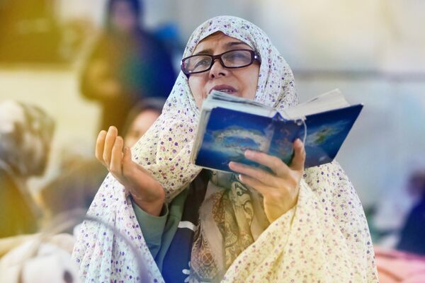 اعتکاف مادر و دختری در مسجد مقدس جمکران
