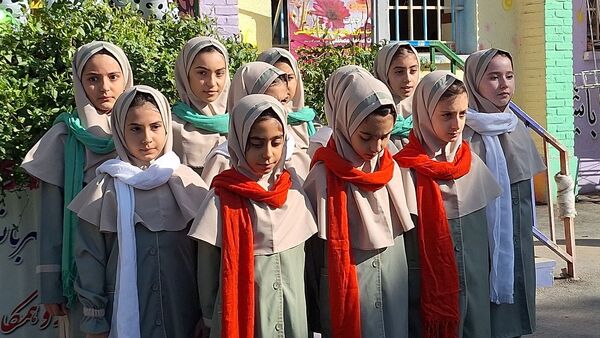 برگزاری آیین جشن شکوفه‌ها در مدارس استان البرز