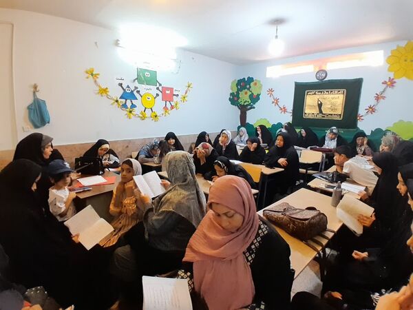 بازدید از فعالیت‌های مرکز یادگیری دولتی نرجس ناحیه یک مشهد
