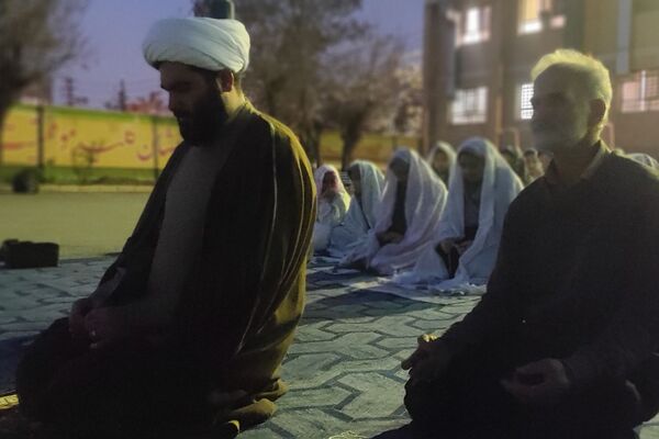 اردوی افطار تا سحر در دبیرستان دخترانه معرفت کهریزک 