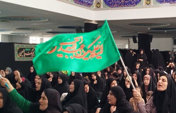 همایش مدافعان حریم خانواده در لردگان 