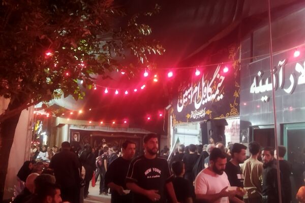 مهمان نوازی مشهدی ها در موکب قمر بنی هاشم
