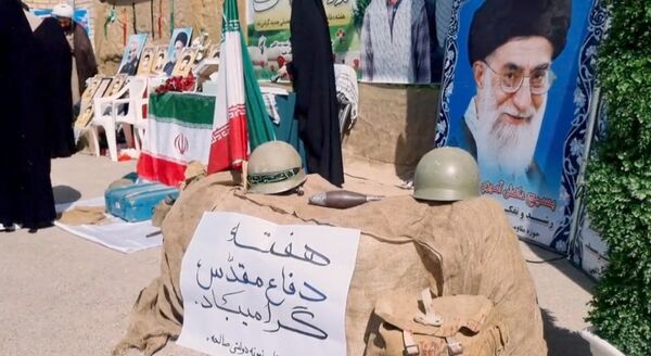 آیین افتتاحیه طرح بازگشایی مدارس و زنگ ایثار و مقاومت در شهرستان صالح آباد