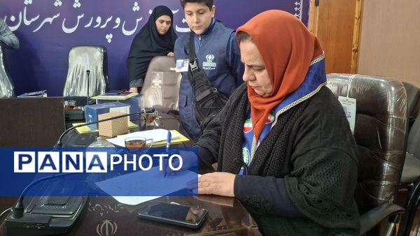 مراسم تقدیر از نقش آفرینان اختتامیه مسابقات قرآن استان مازندران