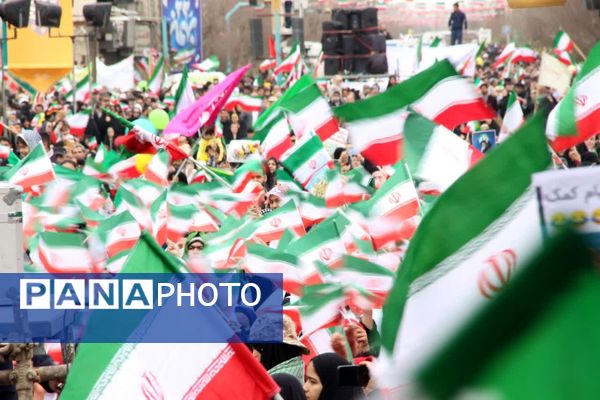 مردم غیرتمند یزد بار دیگر صحنه‌ای از همبستگی ملی را رقم زدند