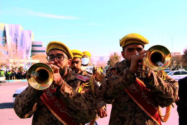 آیین اهتزار‌ و‌ احترام به پرچم مقدس‌جمهوری‌ اسلامی در یزد
