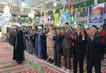 اقامه نماز جماعت ظهر و عصر در روز ۲۲بهمن شهر بار نیشابور 