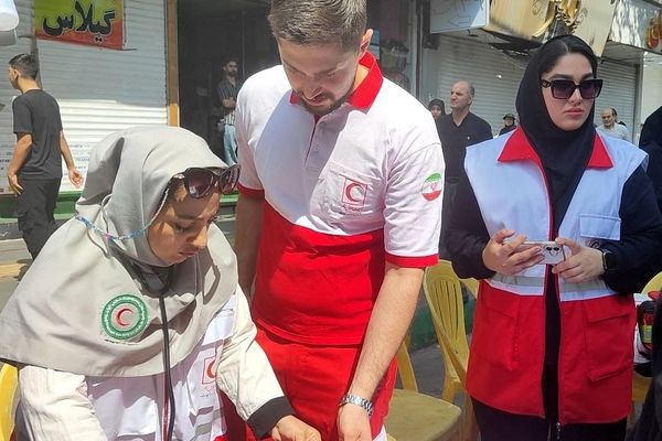 فردیس میزبان پیاده‌روی پرشور جاماندگان اربعین شد