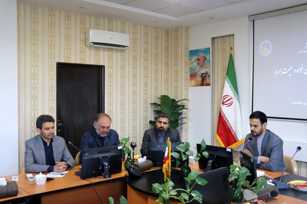 نشست و هم‌‌اندیشی معاون پرورشی و فرهنگی اداره‌کل آموزش و پرورش با ناحیه 6 مشهد