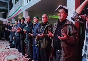 مراسم شب بیست و یکم ماه رمضان در مسجد جامع شهر بار نیشابور