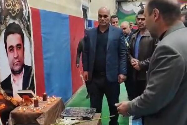 مراسم یادبود مربی بین‌المللی والیبال در سالن سوم خرداد ناحیه دو شهرری 