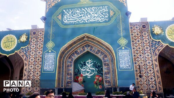 حرم مطهر رضوی میزبان زائران و عاشقان دعا و زیارت
