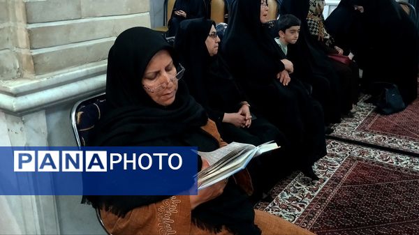 ویژه‌برنامه «روضه خورشید» ویژه خواهران در مسجد زینبیه اعظم زنجان برگزار شد