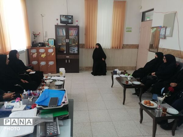 بازدید کارشناسان  آموزش و پرورش خلیل آباد از آموزشگاه زهرا عبداللهیان