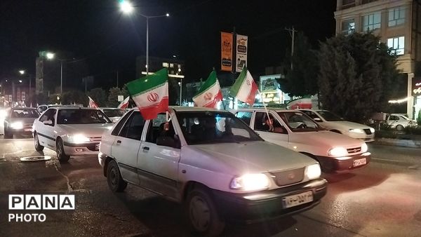 راهپیمایی ها در نیشابور همچنان ادامه دارد 