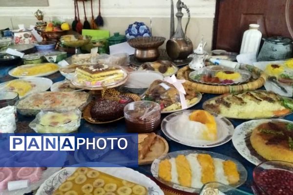 جشنواره غذاهای محلی شاهد 16، عطر سنت در حیاط مدرسه