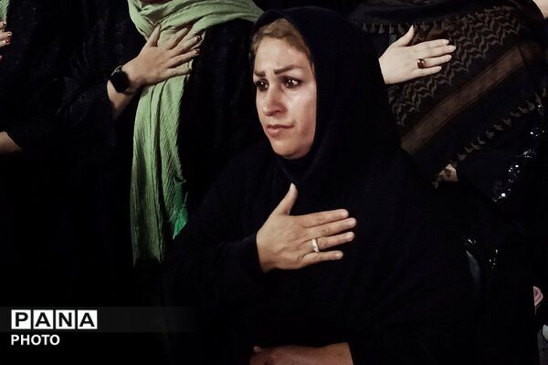 حضور حماسی مردم در میدان امام خمینی(ره) ورامین