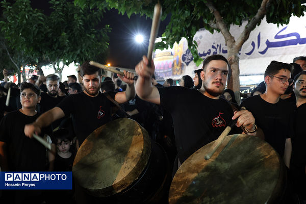 عزاداری شب عاشورا در محله دولت آباد تهران