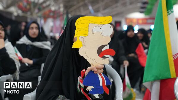 هم‌صدایی سه هزار دانش‌آموز اصفهانی در پویش ملی باید برخاست 
