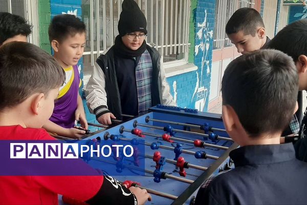 حضور پرشور دانش آموزان ناحیه دو شهرری در برنامه‌های متنوع دهه فجر و جشن انقلاب