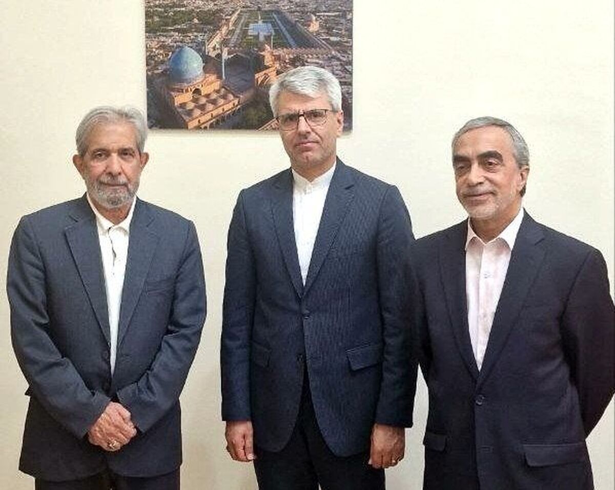 جلسه سخنگوی وزارت امور خارجه با سفرای سابق ایران در فرانسه