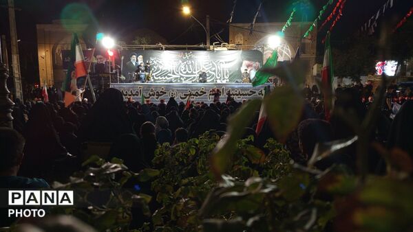 گام به گام در ماه دلدادگی