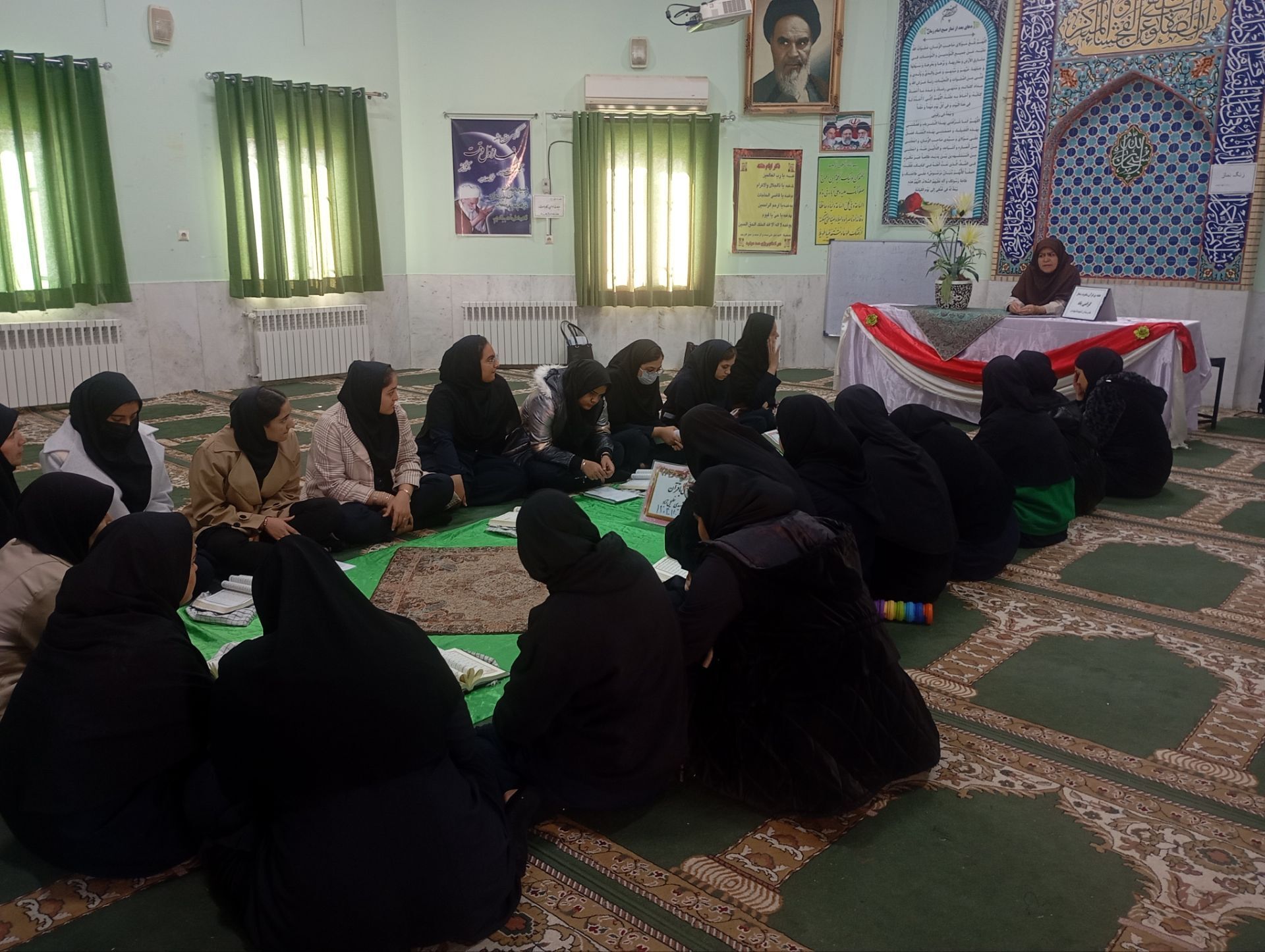 گرامیداشت هفته قرآن ، عترت و نماز در خلیل آباد 