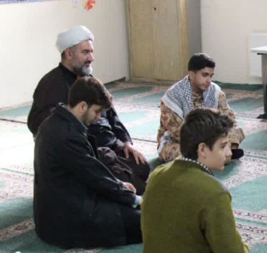 جلسه شورای محوری بسیج دانش‌آموزی در مدرسه علوی 2 شهرستان قدس