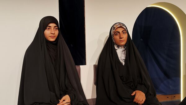 حضور دختران حاج قاسم کهگیلویه و بویراحمد در برنامه قرار شبکه دنا به مناسبت ماه رمضان