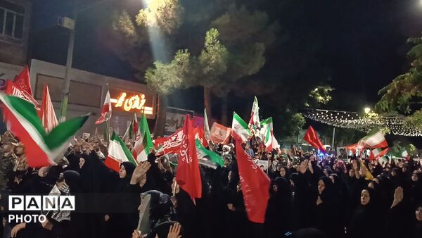تجمعات متفاوت،به یاد رهبر شهید انقلاب اسلامی