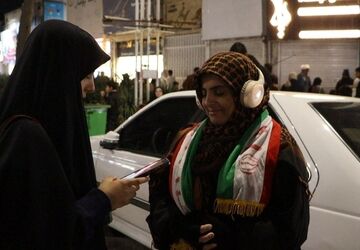 یک تماس تلفنی کوتاه با رهبر شهید انقلاب