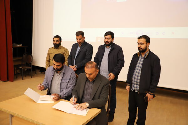 امضای تفاهم نامه بنیاد برکت و آموزش‌وپرورش استان به منظور توسعه عدالت آموزشی در مناطق محروم