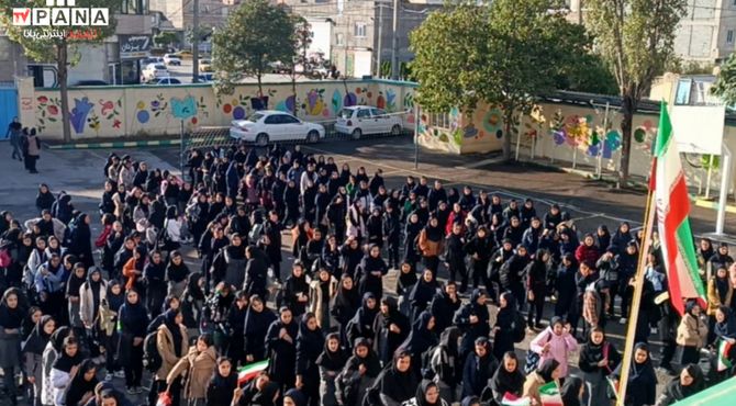 شور و شوق دانش آموزان در اولین روز مدرسه، در دبیرستان دخترانه نور اردبیل