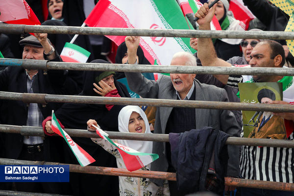 سخنرانی رئیس جمهور در جمع راهپیمایان ۲۲ بهمن