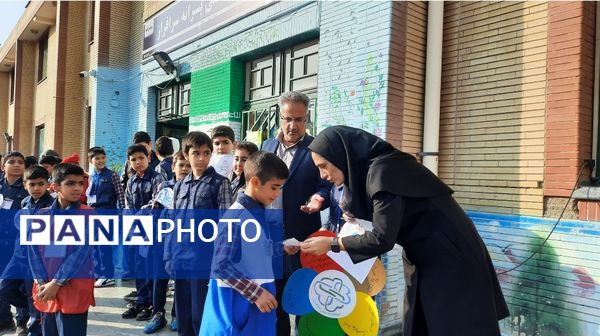 افتتاحیه سفیران سلامت در دبستان سرافراز ناحیه۷ مشهد 