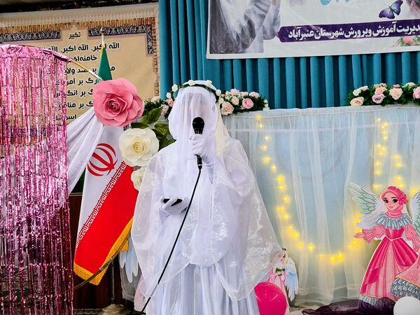 آیین سپیدپوشان؛ جشن تکلیف دختران عنبرآباد