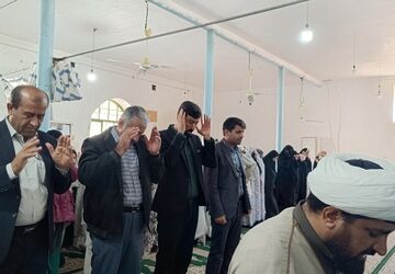 اعتکاف دانش آموزی در شهرستان دیشموک