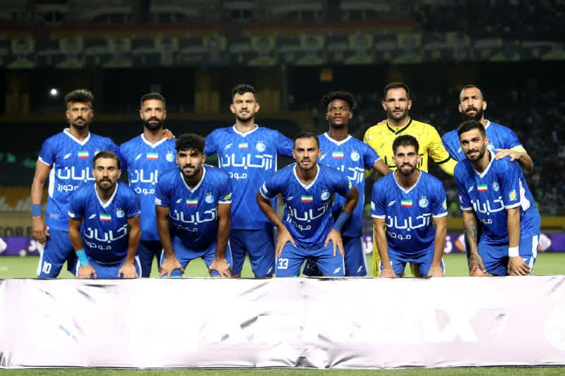 استقلال یک سر و گردن بالاتر از تراکتور بود