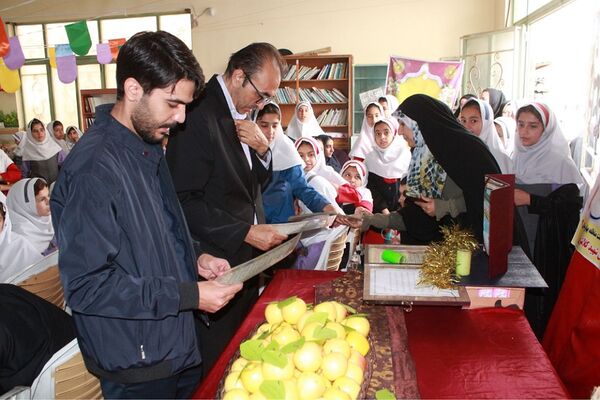 برگزاری مراسم هفته سلامت در مدرسه شهید کلانتری بهارستان‌دو