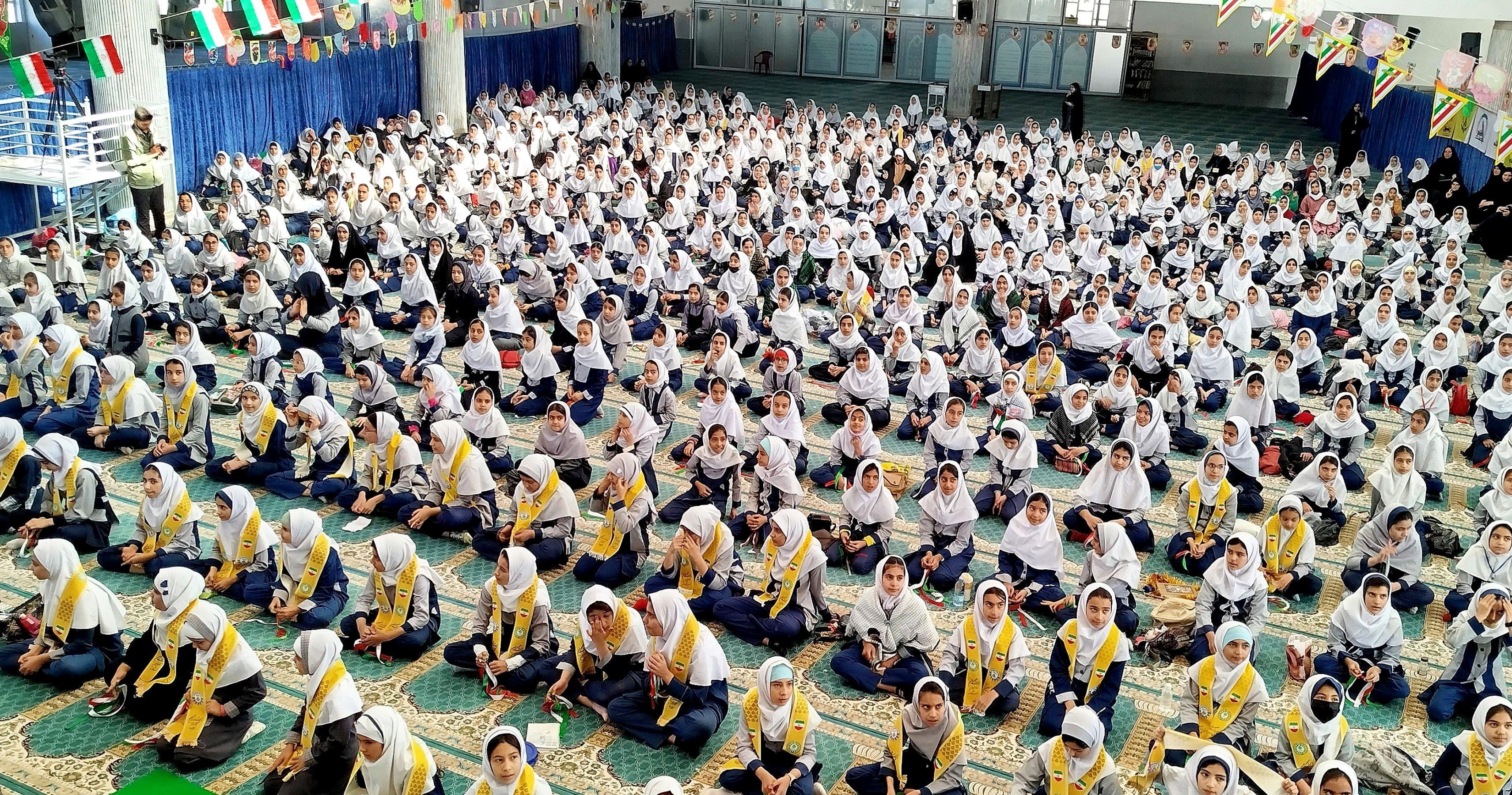 برگزاری همایش «یاوران انقلاب، پیشتازان مقاومت» در شهرستان لردگان