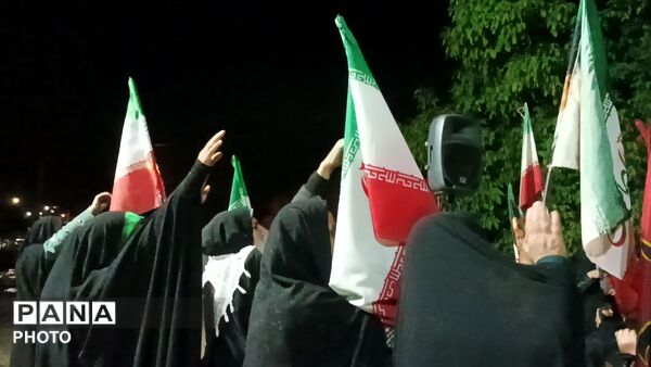 هشتاد و نه شب حضور در خیابان
