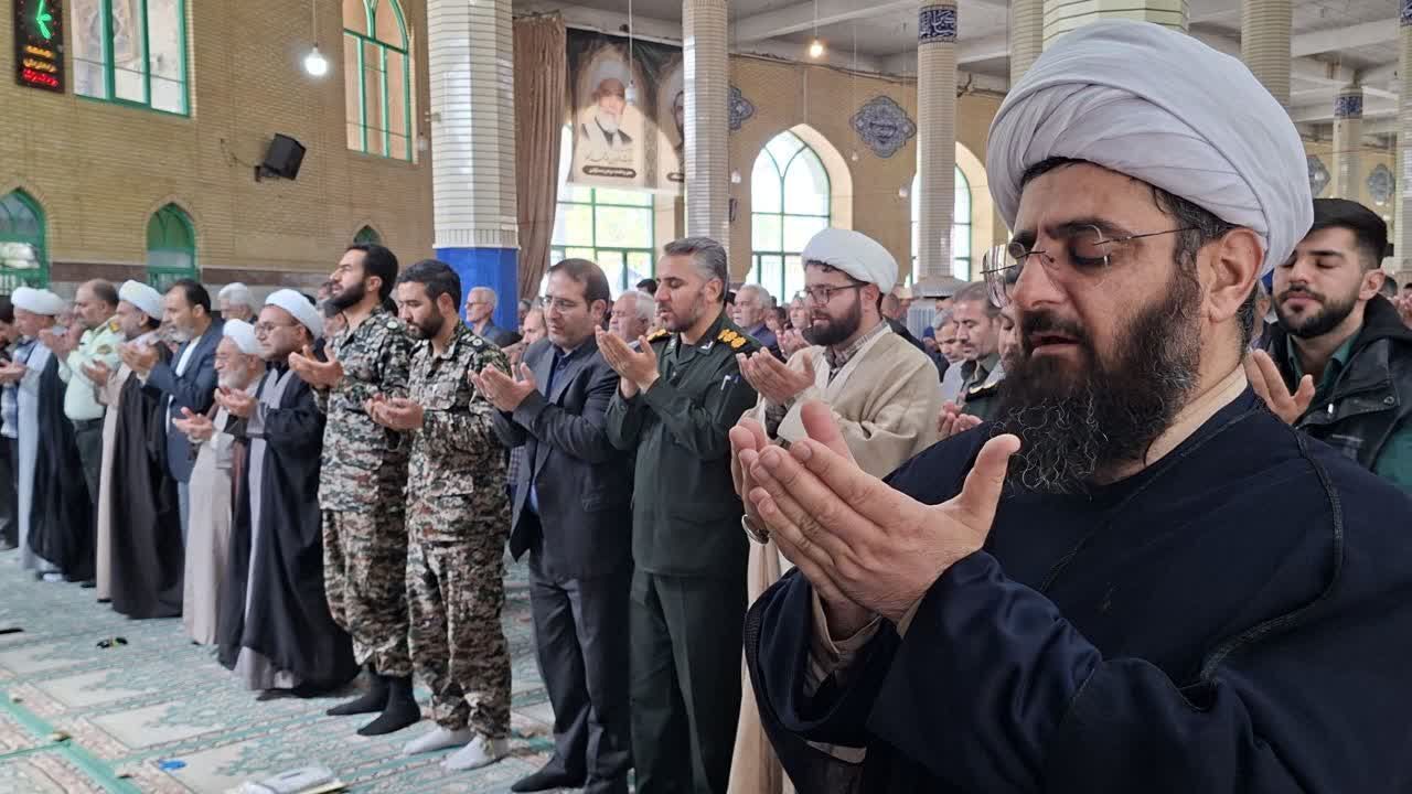 برگزاری باشکوه نماز جمعه فامنین با حضور مردم ولایتمدار 